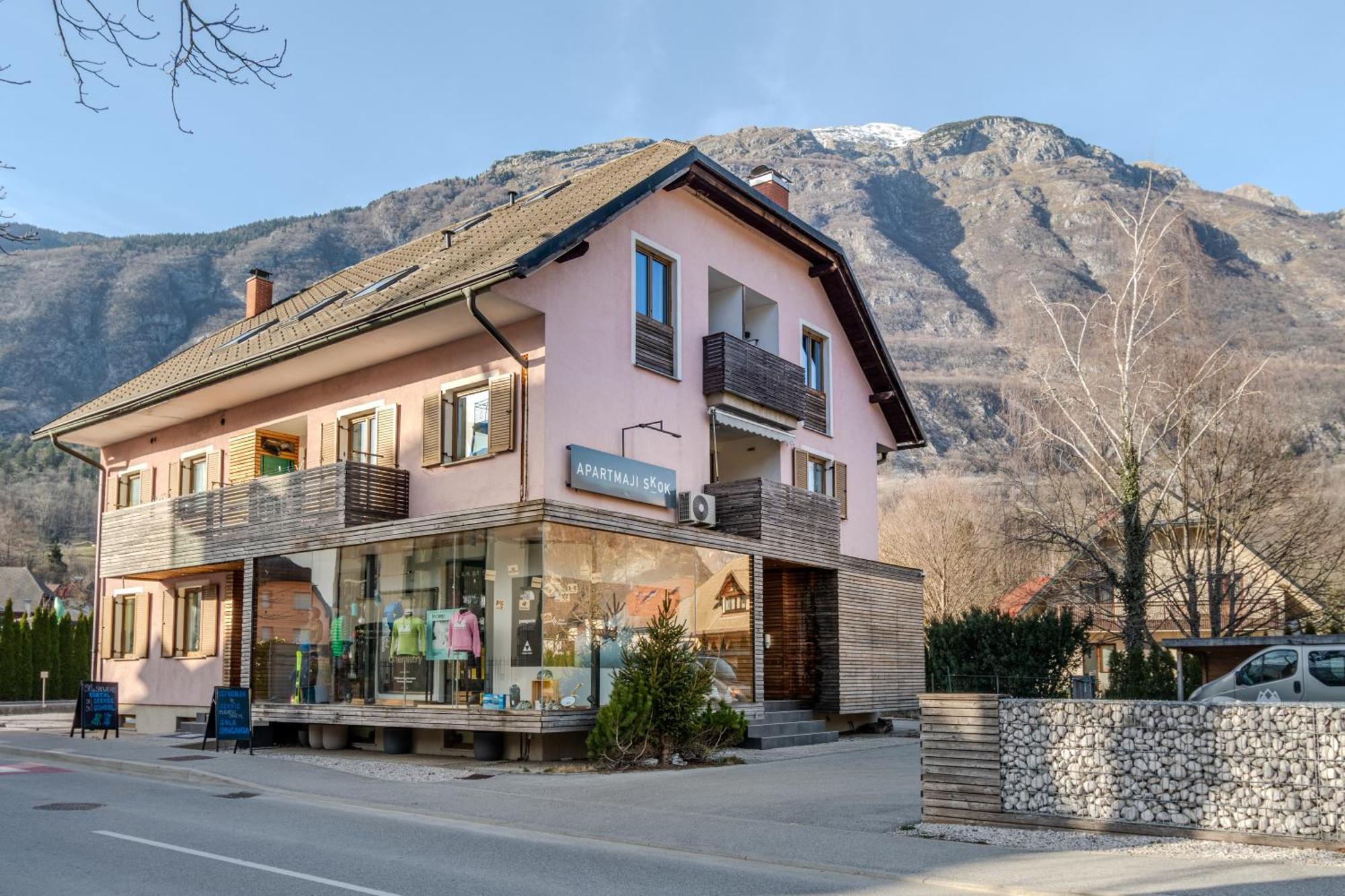 Apartments Skok With Rafting And Free Parking 博维茨 外观 照片