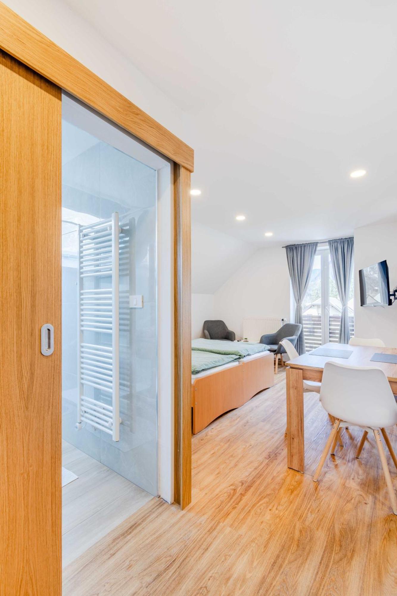 Apartments Skok With Rafting And Free Parking 博维茨 外观 照片